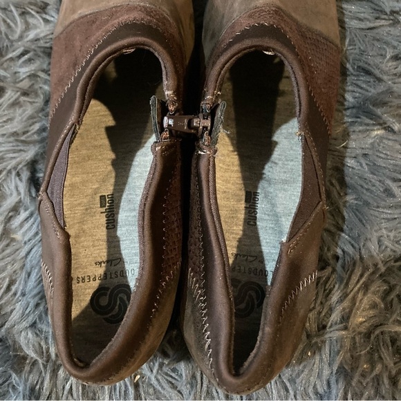 Ladies Faux Suede Brown Clarks Cloudsteppers - Picture 2 of 7